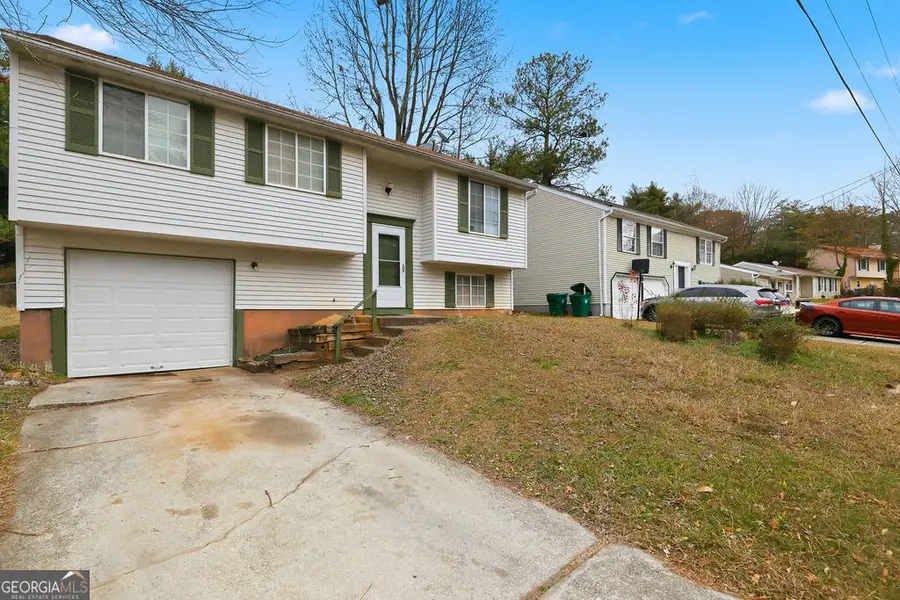 5312 Tracey Drive, Stone Mountain, GA 30088 - Image #3