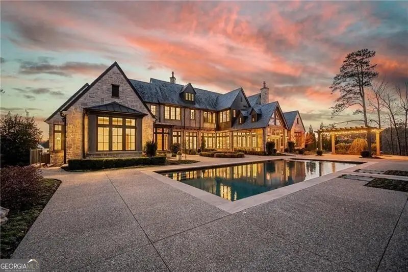 560 Lost River Bend, Milton, GA 30004 - Image #2