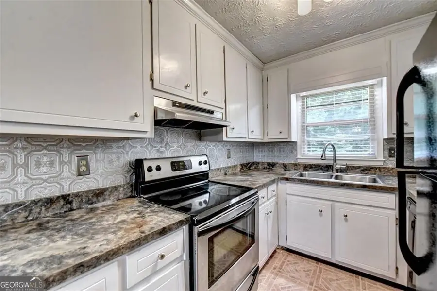 543 Allen Drive, Lawrenceville, GA 30043 - Image #3