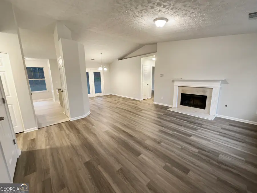 2015 Briar Ridge Way Sw, Atlanta, GA 30331 - Image #3