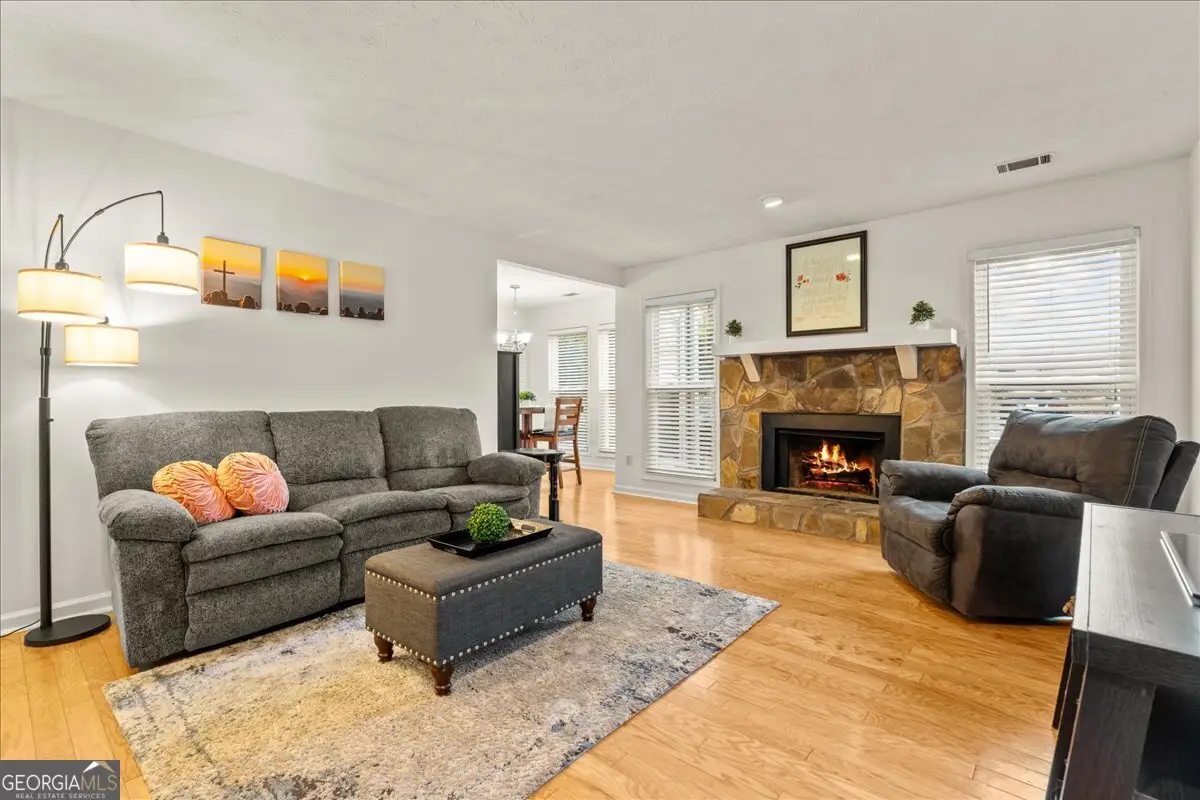 1009 Lake Pointe Circle, Roswell, GA 30075 - #1