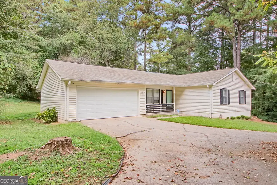 3992 Wrexham Drive, Snellville, GA 30039 - #3