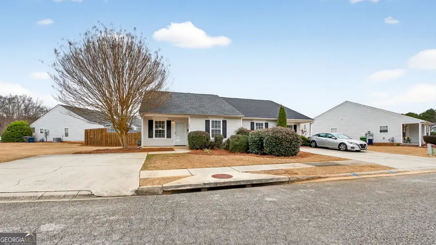 1656 Summerwoods Circle, Griffin, GA 30224 - Image #3
