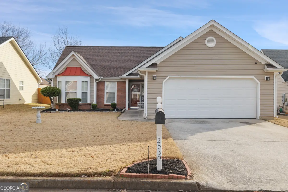 2530 Hillvale Circle, Lithonia, GA 30058 - Image #1