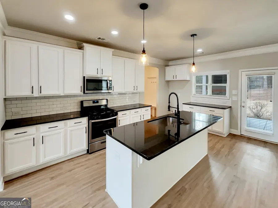 218 Morris Creek Drive, Hoschton, GA 30548 - #2