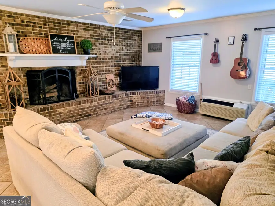 120 N Edgewood Dr, Statesboro, GA 30458 - Image #2