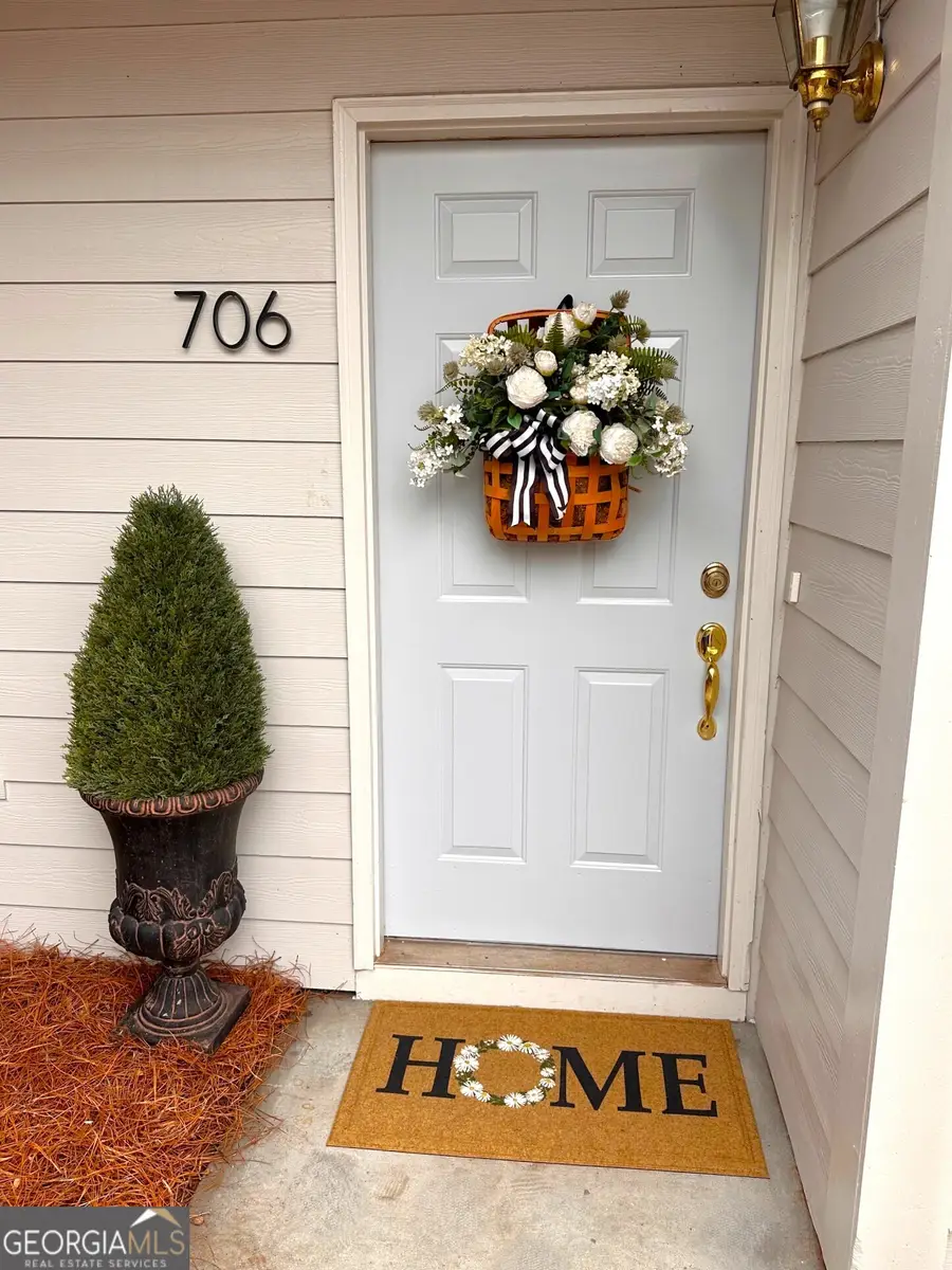 706 Abingdon Way, Sandy Springs, GA 30328 - Image #3