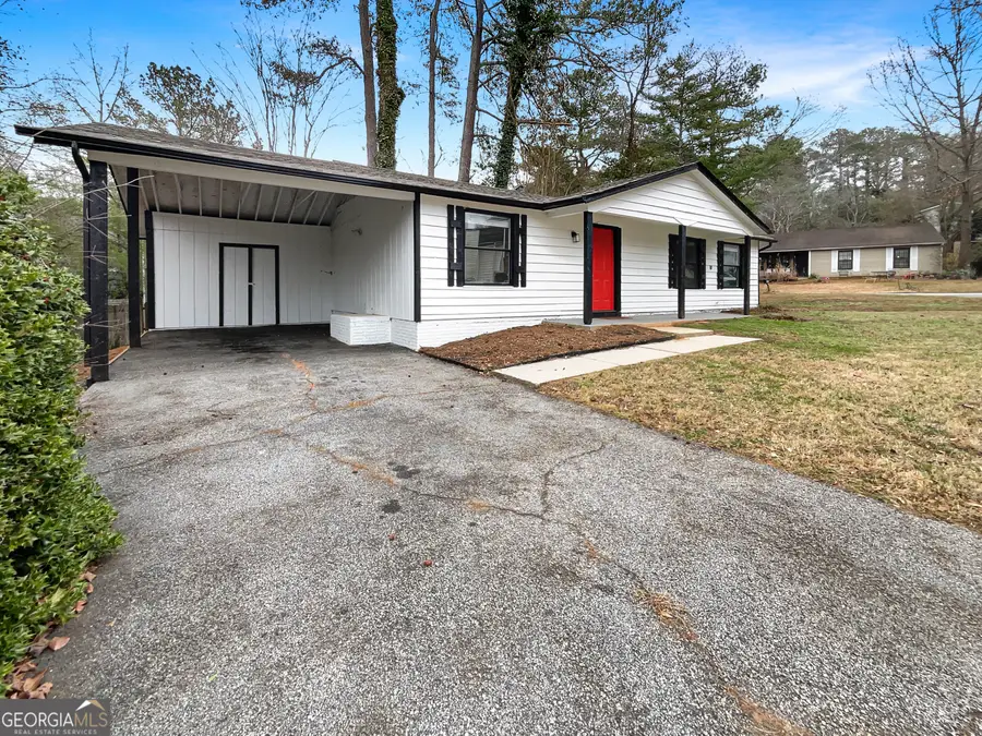 4922 Glenside Court, Stone Mountain, GA 30088 - Image #3