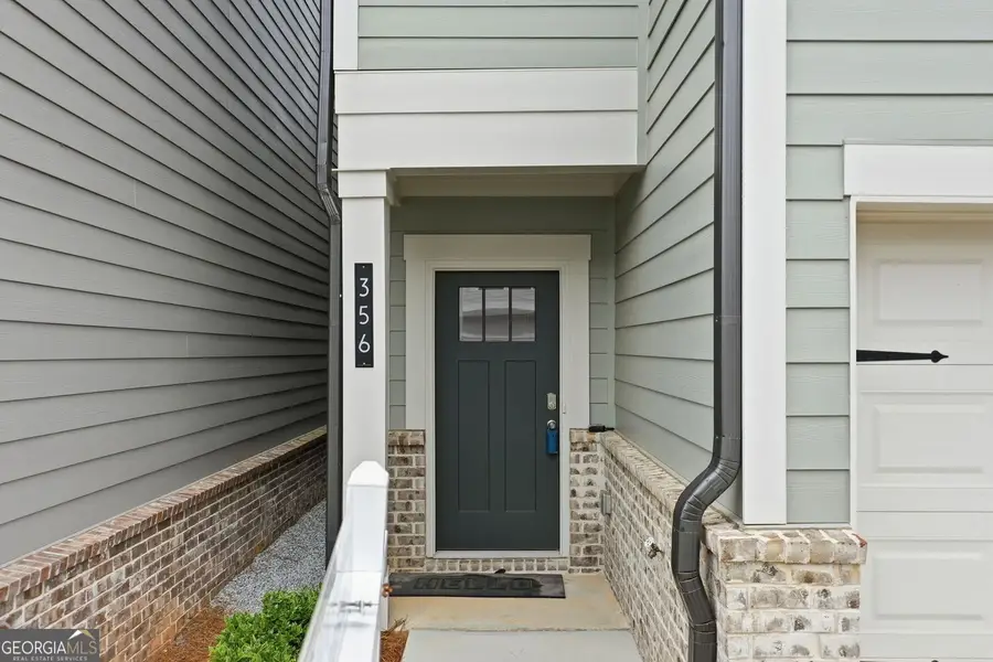 356 Hayden Circle, Woodstock, GA 30189 - Image #2