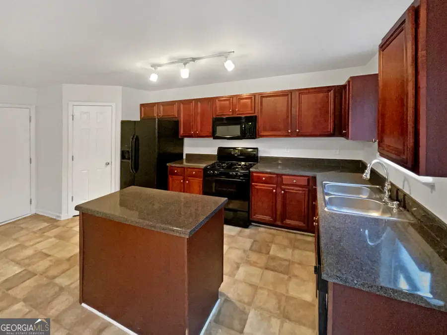 3205 Hunting Creek Pass, Douglasville, GA 30135 - Image #2