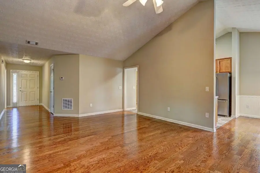 412 Mockingbird Drive, Loganville, GA 30052 - Image #3