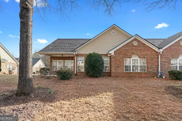 3731 Villa Springs Circle, Powder Springs, GA 30127
