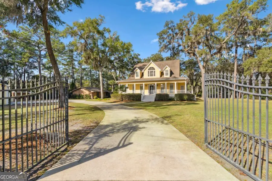 144 Highland Park Circle, Brunswick, GA 31523 - Image #2