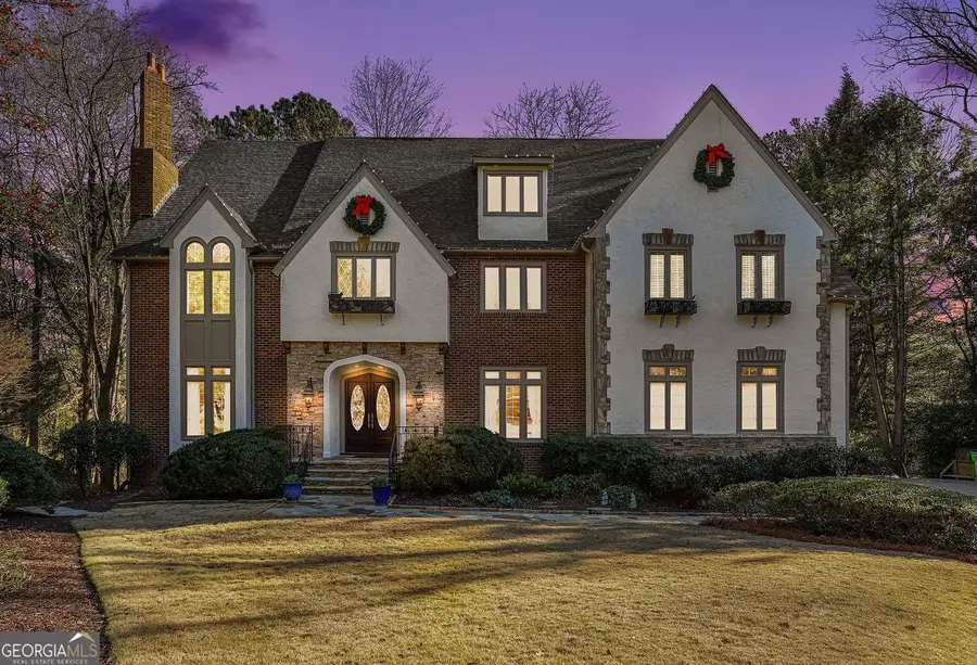 920 Curlew Court Nw, Atlanta, GA 30327 - Image #2