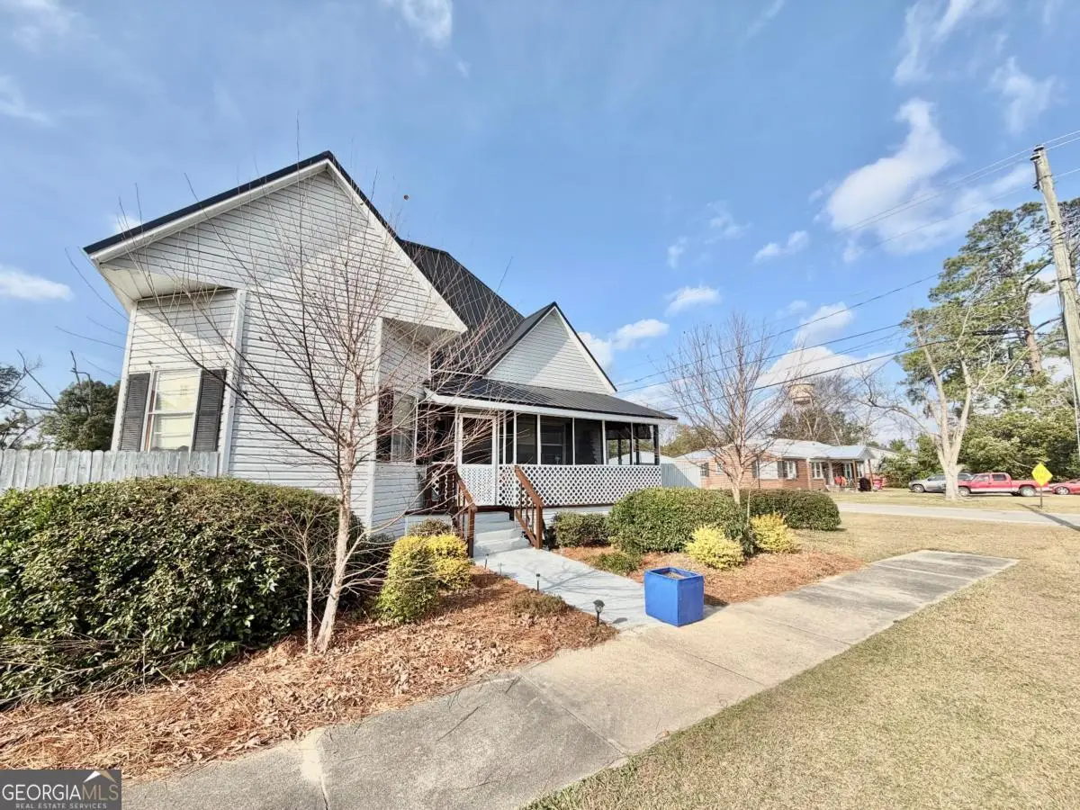 49 N Gill Street, Hazlehurst, GA 31539 - #1