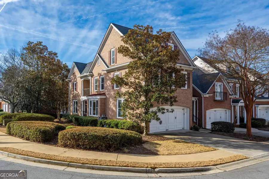 3512 Village Green Drive, Roswell, GA 30075 - Image #2