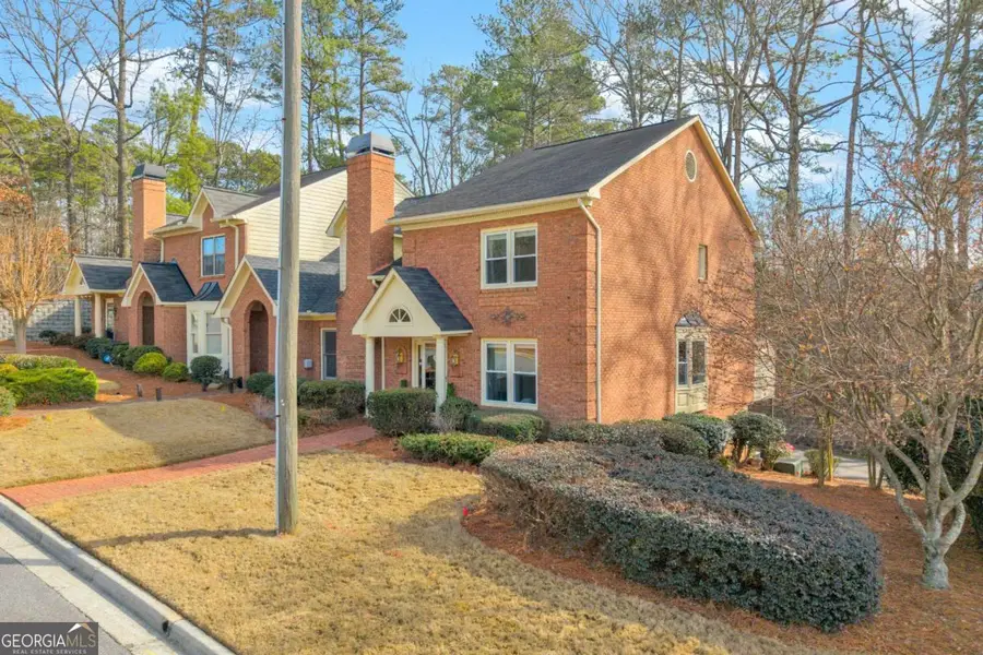 2705 Holcomb Springs Drive, Alpharetta, GA 30022 - Image #3