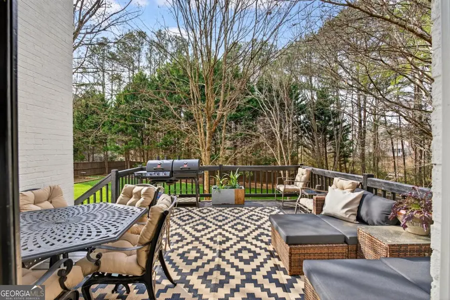 325 Saddle Creek Circle, Roswell, GA 30076 - Image #2