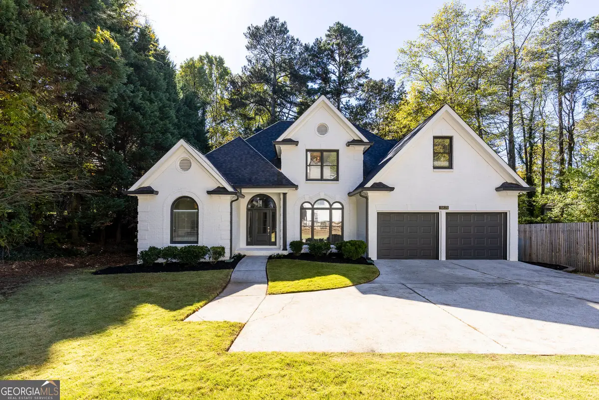 5825 Mitchell Road Nw, Atlanta, GA 30328 - Image #1