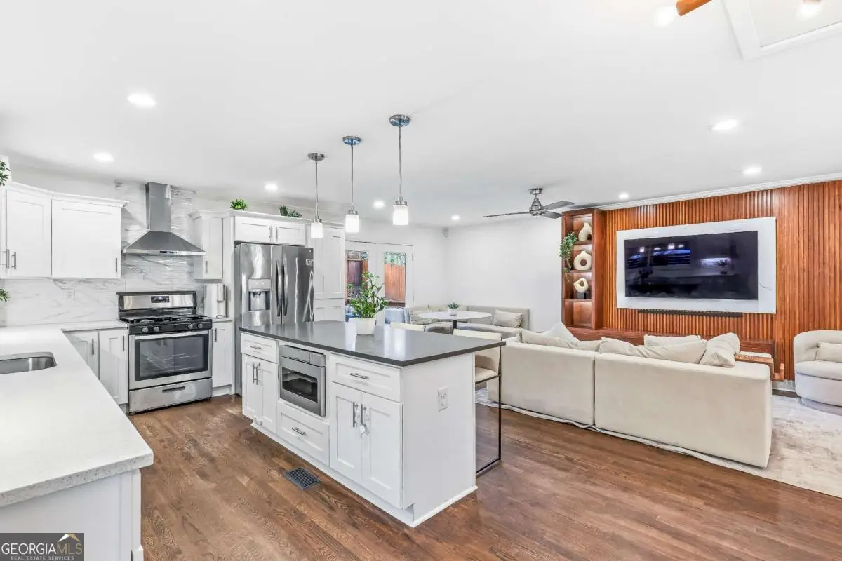 2002 Kenwood Place Se, Smyrna, GA 30082 - Image #1