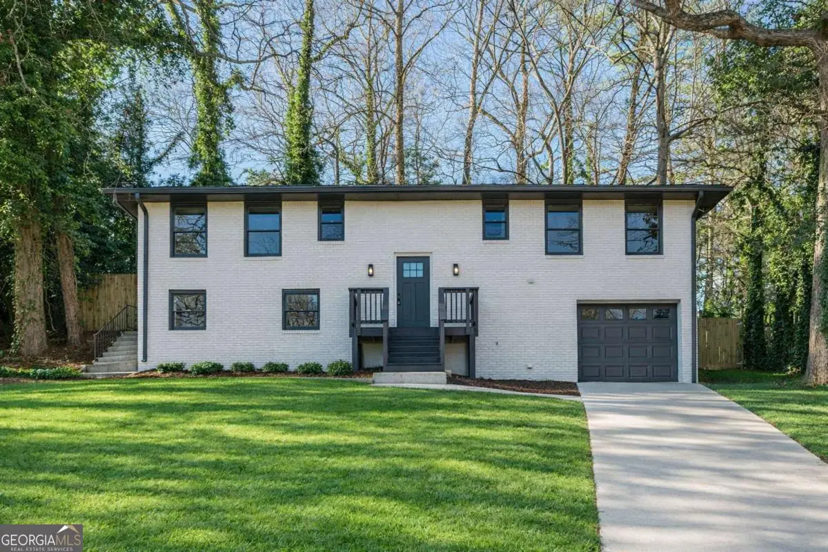 422 Susan Creek Drive, Stone Mountain, GA 30083 - Image #1