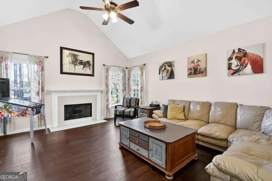 155 Clubhouse Drive Nw, Kennesaw, GA 30144 - Image #2