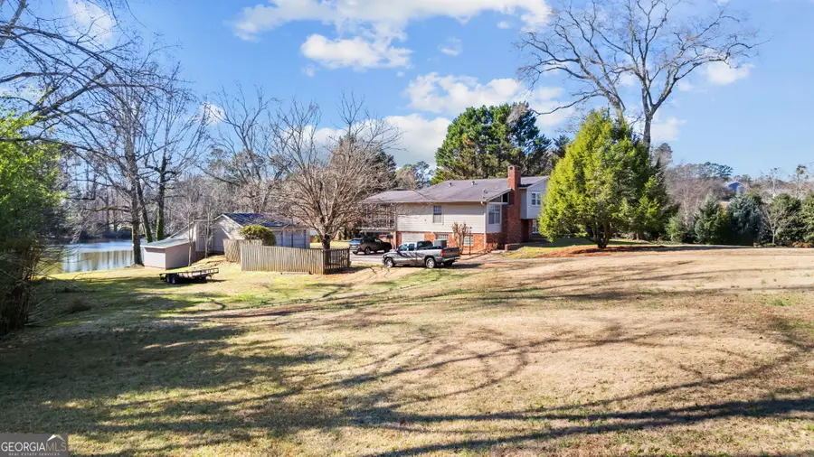 8 Lakemoore Drive Ne, Rome, GA 30161 - Image #3