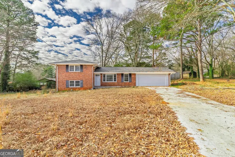 239 Andrea Circle Nw, Lilburn, GA 30047 - Image #3