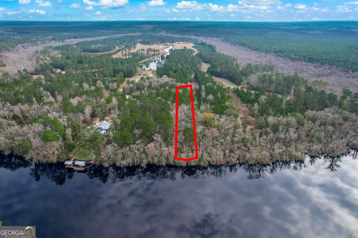 448 Shoreline Dr, Kingsland, GA 31548 - Image #1