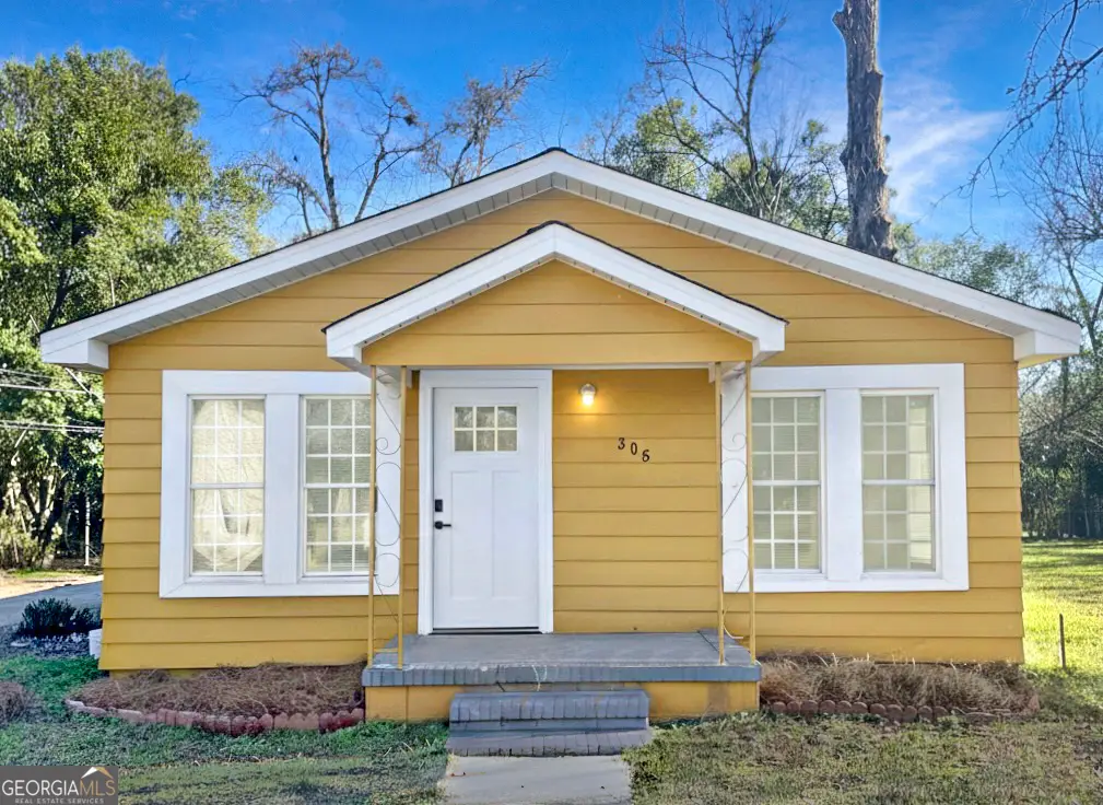 305 Chestnut Street, Fort Valley, GA 31030 - Image #1