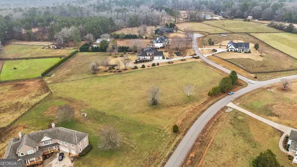 15 Meadow View Court, Social Circle, GA 30025