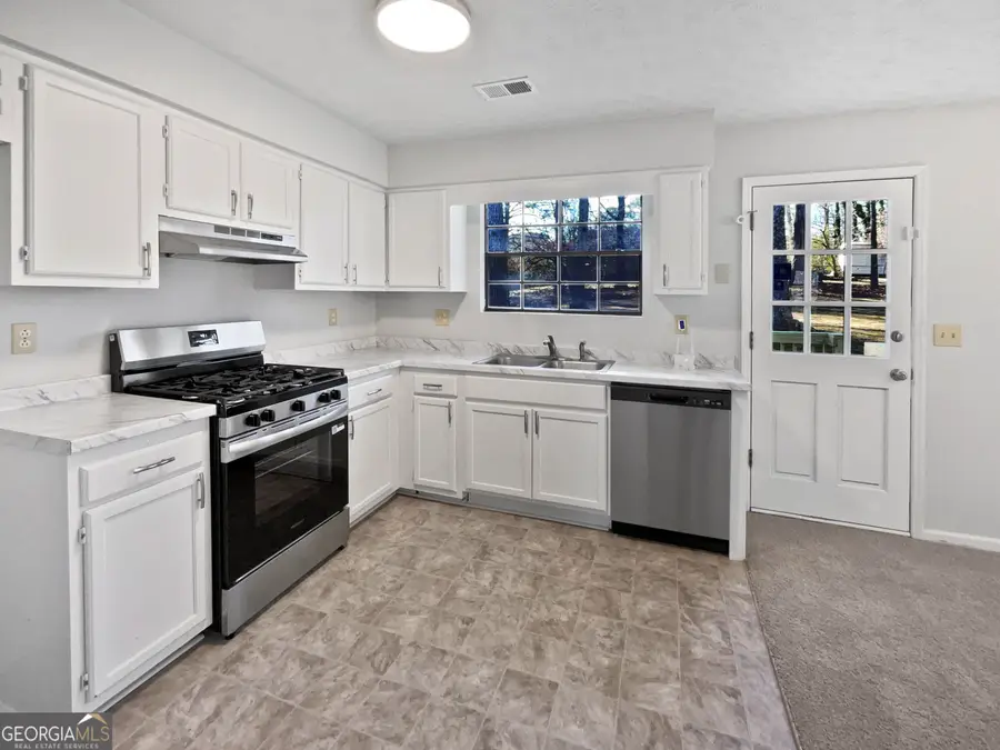 6006 Radford Drive, Riverdale, GA 30296 - #2