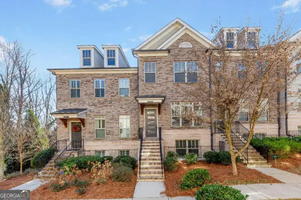 4325 Parkside Place, Atlanta, GA 30342