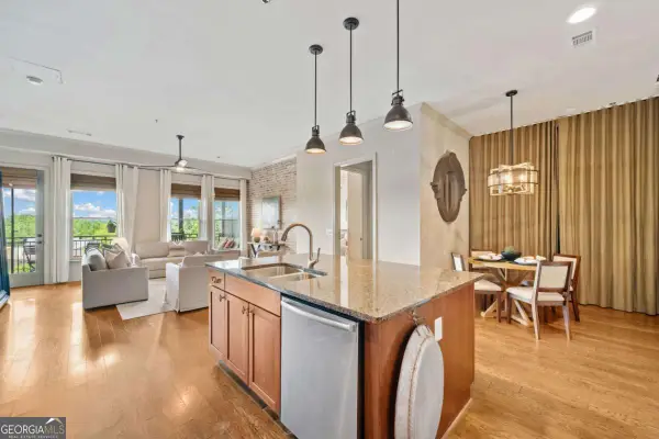 360 Chambers Street #210, Woodstock, GA 30188