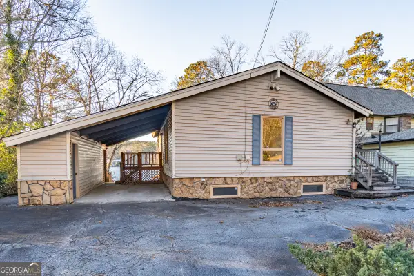 8704 Lake Drive, Snellville, GA 30039