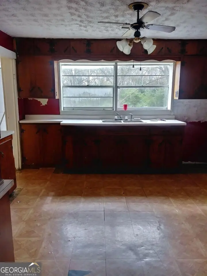 1404 N Forest Avenue, Hartwell, GA 30643 - Image #2