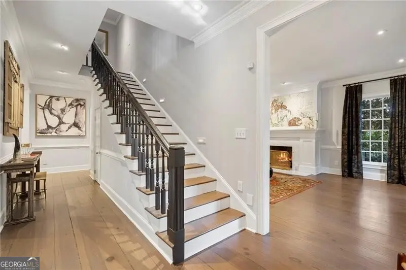 88 Peachtree Circle Ne, Atlanta, GA 30309 - Image #2