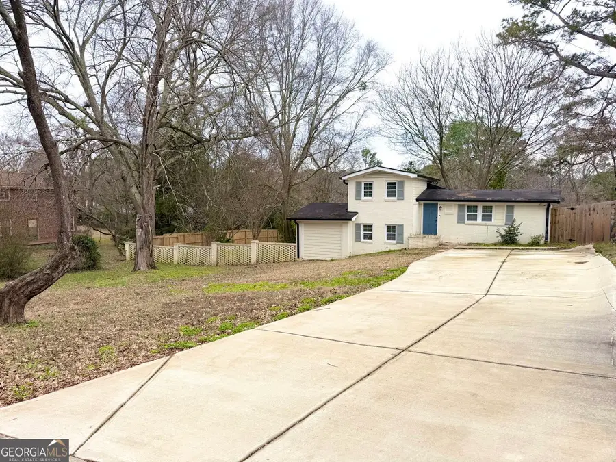 1352 N Hicks Circle Nw, Conyers, GA 30012 - #2