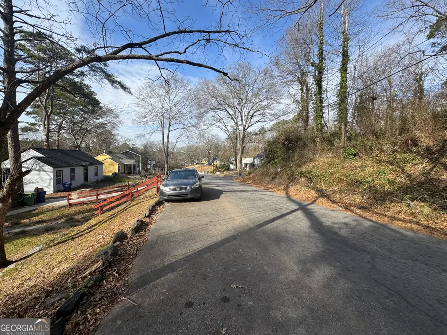 2034 Arlington Circle Nw, Atlanta, GA 30318 - Image #3