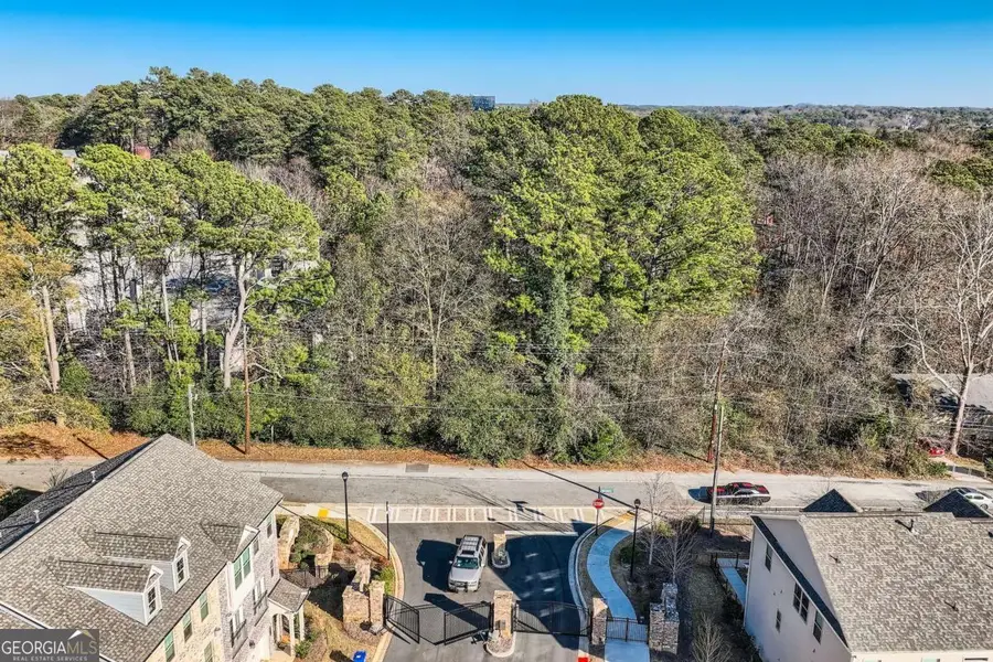2093 Pine Cone Lane Ne, Atlanta, GA 30319 - Image #2