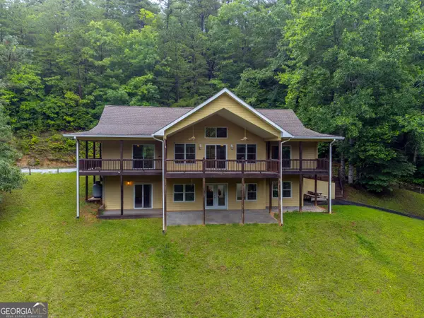 55 Cool Spring Lane, Clayton, GA 30525