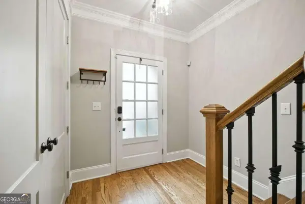 109 W Ridge Way, Roswell, GA 30076