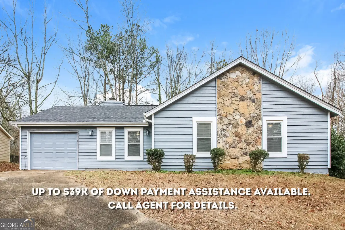 1050 Chapman Circle, Stone Mountain, GA 30088 - #1