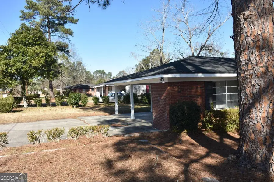 611 N Fourth Street, Jesup, GA 31545 - Image #2