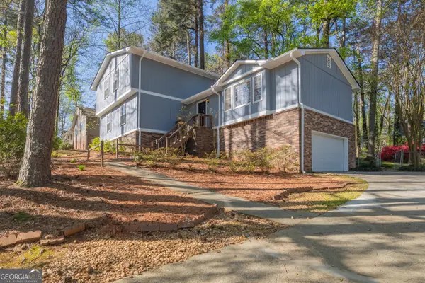 215 Hauteur Place Sw, Lilburn, GA 30047