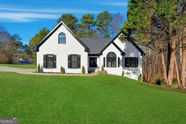 2152 Paces Vale Place, Lawrenceville, GA 30043