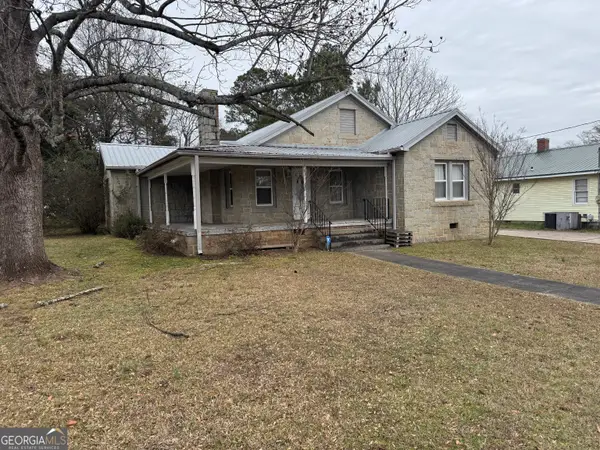 96 Carey Street, Elberton, GA 30635