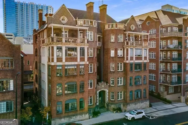 81 Peachtree Place Ne #6, Atlanta, GA 30309 - Image #1