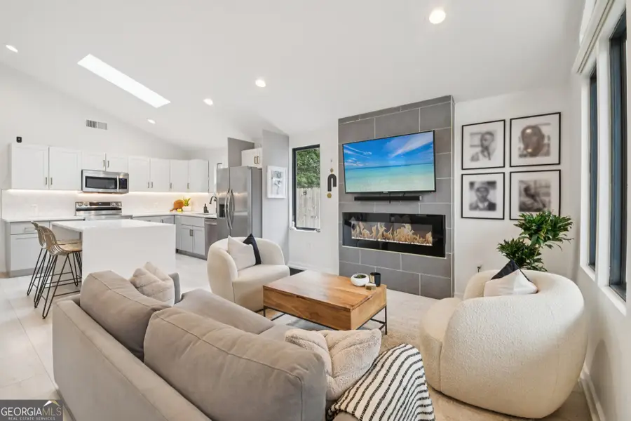 1074 Astor Avenue Sw, Atlanta, GA 30310 - Image #3