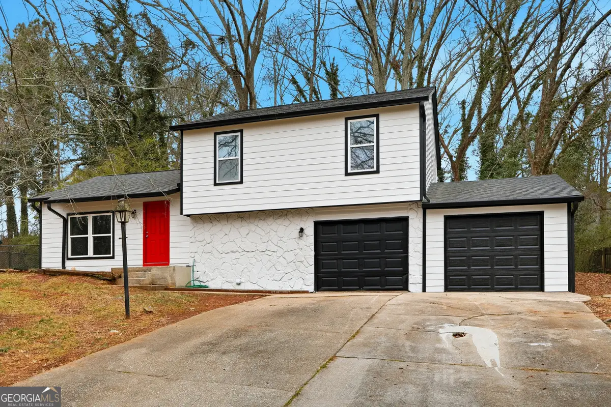 677 Tarkington Road S, Stone Mountain, GA 30088 - Image #1